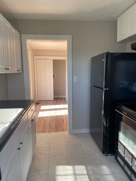 Kitchen - 117 Depot St