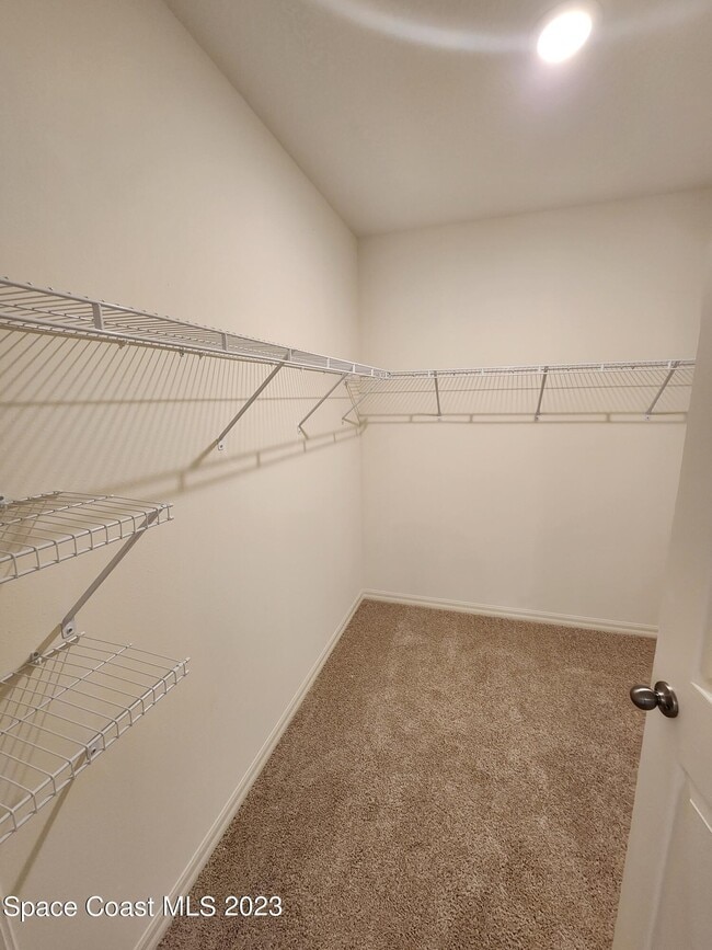 Building Photo - 1232 McFarland Dr