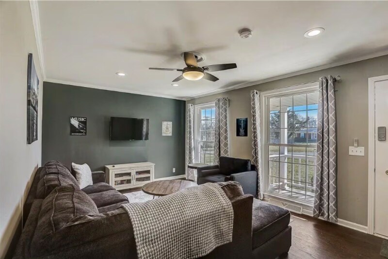 Building Photo - 1511 Stewarts Ferry Pike