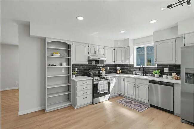 Building Photo - 2312 N 7th St