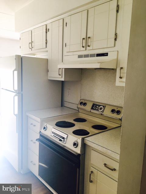 Building Photo - 51 Hamilton Rd