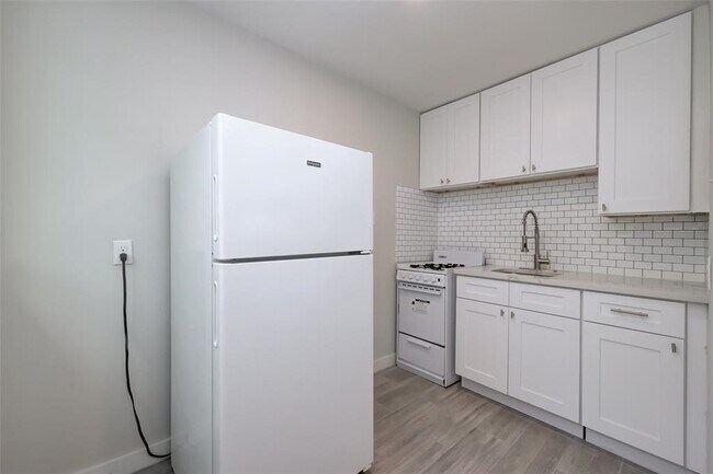 Building Photo - 1747 Wroxton Ct
