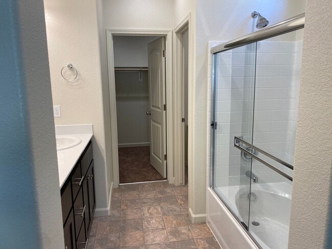 Building Photo - NEWER 3 Bedroom 2 Bath Home For Rent in Gated Community