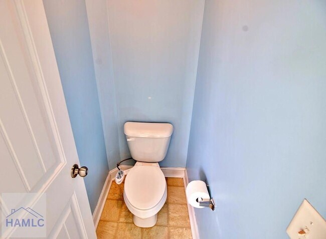 Building Photo - 702 Auburn Cv