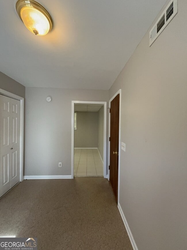 Building Photo - 2693 Seneca Trail NW