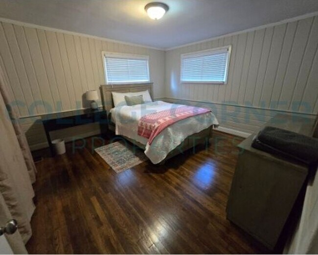 Building Photo - 139 Rosedale Cir