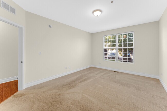 Building Photo - 10201 Camden Ln