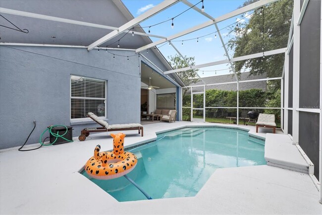 Building Photo - 6620 Colonial Lake Dr