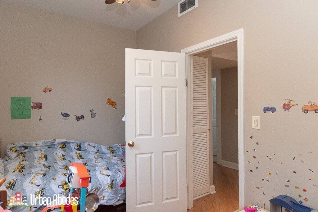 Building Photo - 3144 N Oakley Ave