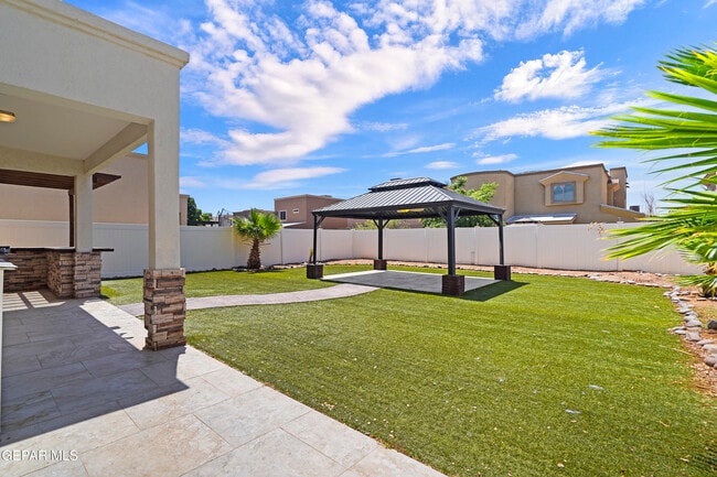 Building Photo - 13012 Birds View Cir