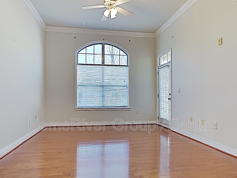 Building Photo - 4406 Stratford Commons