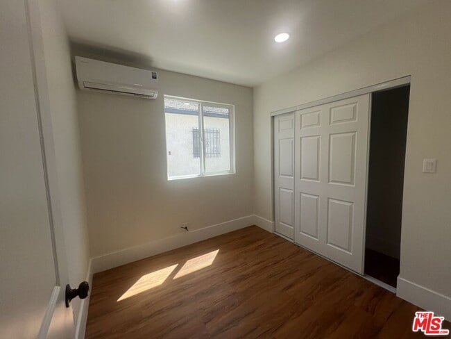 Building Photo - 8640 Baring Cross St
