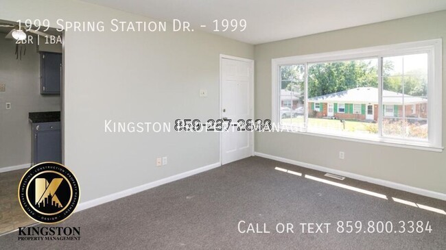 Building Photo - Spacious 2 Bedroom 1 Bathroom!! Now Availa...