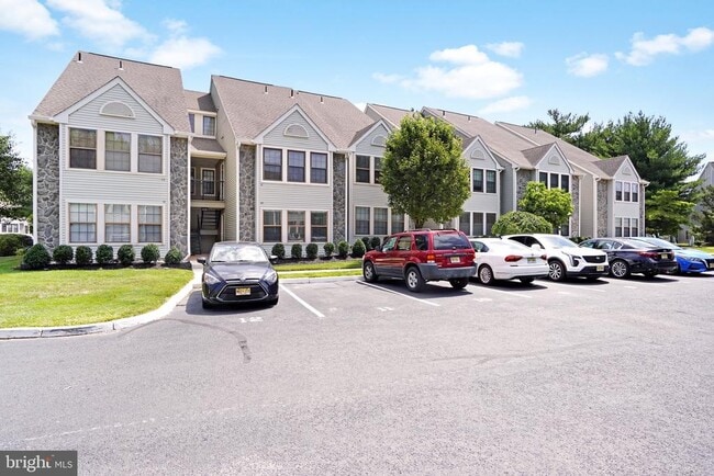 Building Photo - 69 Bridgewater Dr
