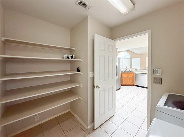 Building Photo - 6908 Hayling Way