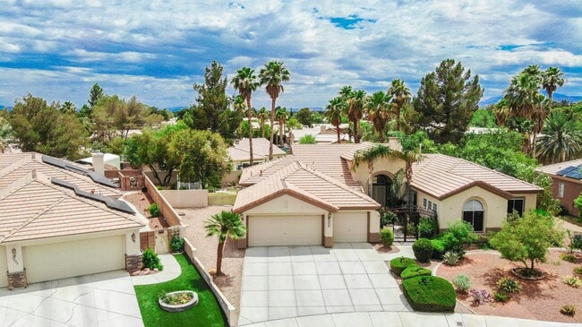 Building Photo - GORGEOUS MOVE IN READY SINGLE-STORY 4-BEDROOM HOME!