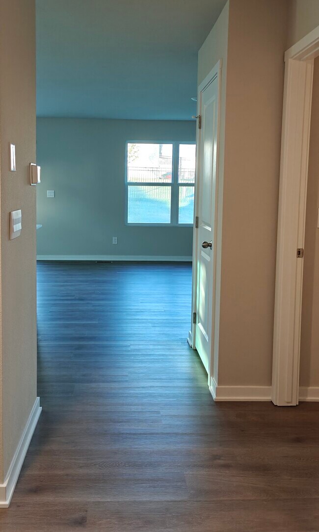 Building Photo - 10809 S 178th Ave