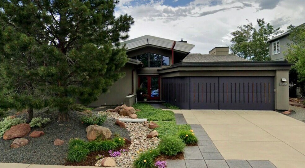 Building Photo - 3400 Longwood Ave