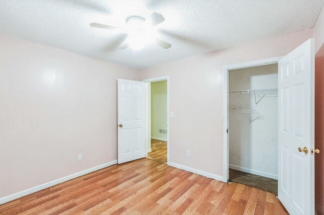 Building Photo - Charming 4BR House in Douglasville