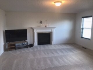 Building Photo - 5354 River Ridge Dr