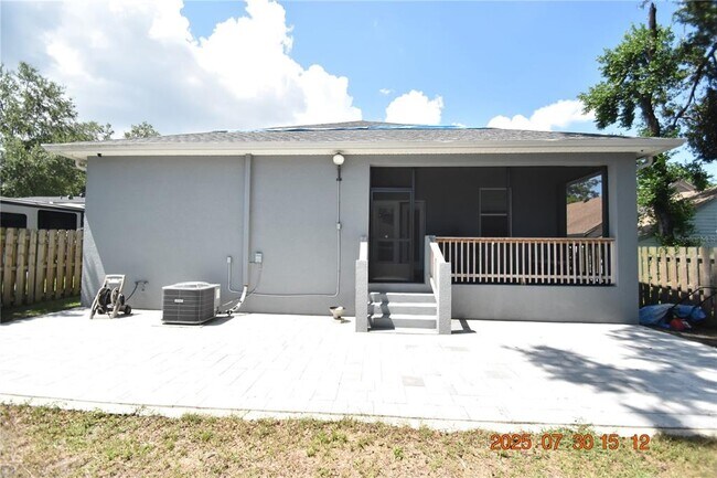 Building Photo - 4101 E Comanche Ave