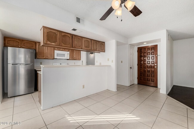 Building Photo - 7510 E Thomas Rd