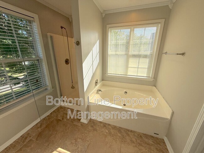 Building Photo - 11740 Hawick Valley Ln
