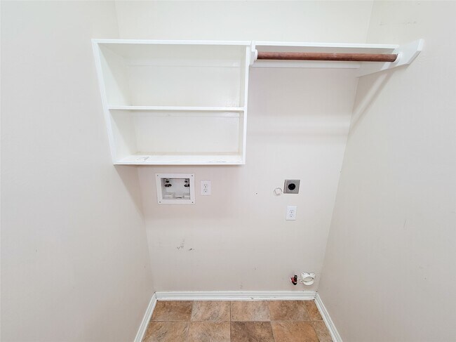 Building Photo - 25219 Piney Heights Ln