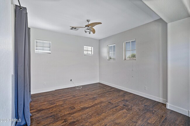 Building Photo - 1331 S Colt Dr