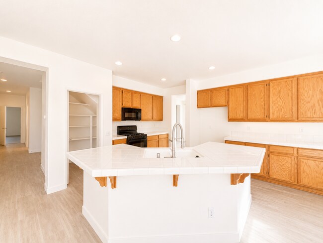 Building Photo - Beautifully Updated 5 Bedroom House with 3 Car Garage For Rent