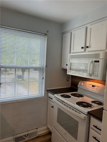 Building Photo - 5046 Harvest Ln