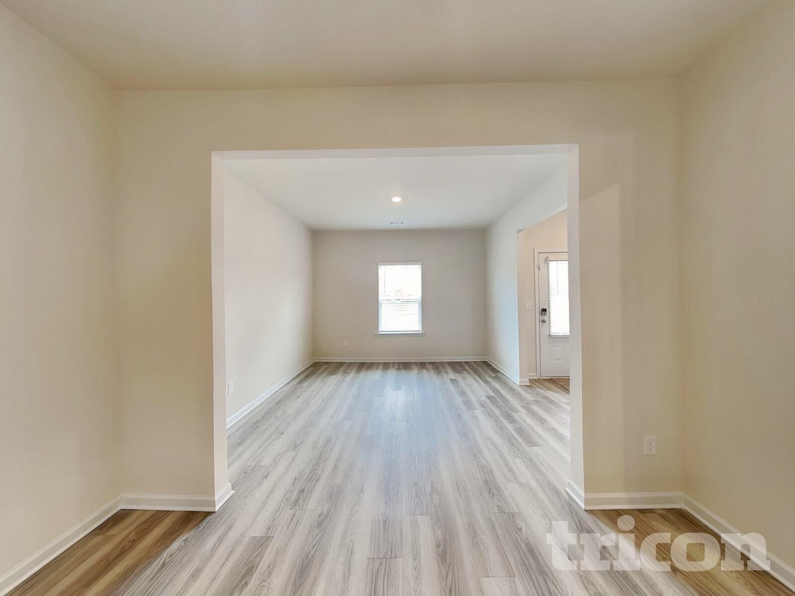 Building Photo - 264 Oliver Dr