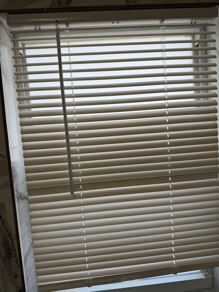 Building Photo - 5212 SW 91st Ave