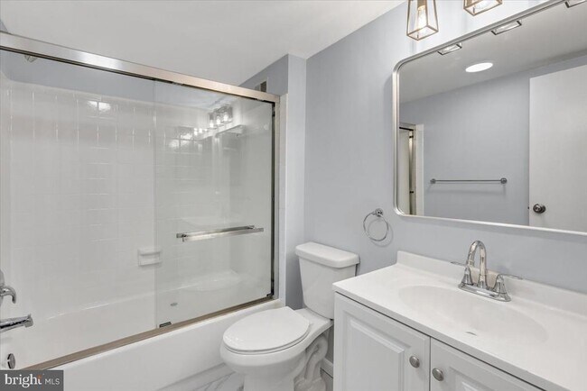 Building Photo - 5300 Holmes Run Pkwy