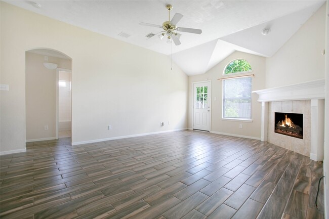 Building Photo - 3722 Primrose Trace Ln