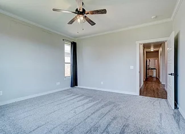 Building Photo - Magnificent 3BD/2BTH home in Council Ridge