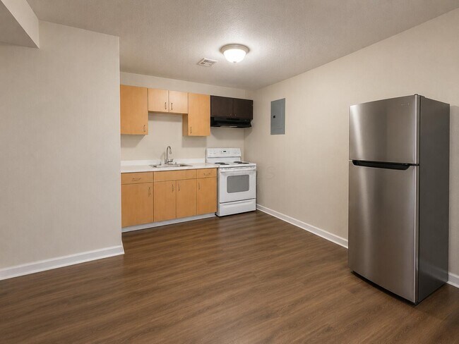 Building Photo - 940 Ferndale Pl