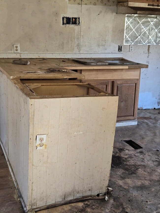 Building Photo - 359 Dallas Spencer Mountain Rd