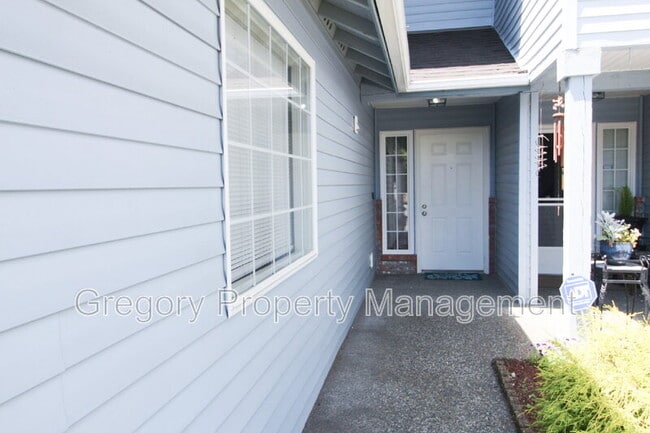 Building Photo - 5507 136th St SE