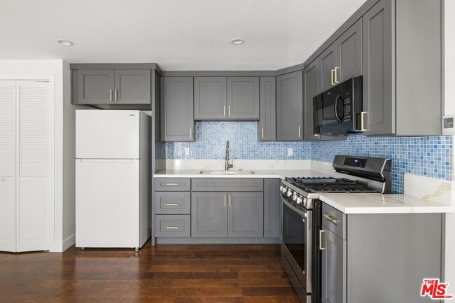 Building Photo - 3015 Future Pl