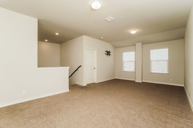 Building Photo - First time rental! 5 bedroom located in the desirable Redbird Ranch Subd.