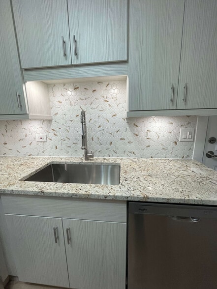 Building Photo - 8511 Parkside Ave