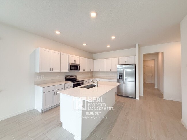 Building Photo - 18200 Pleasantview Blvd