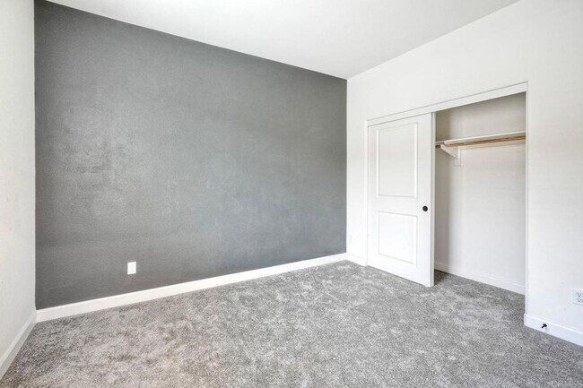 Building Photo - 4336 Harbor Way