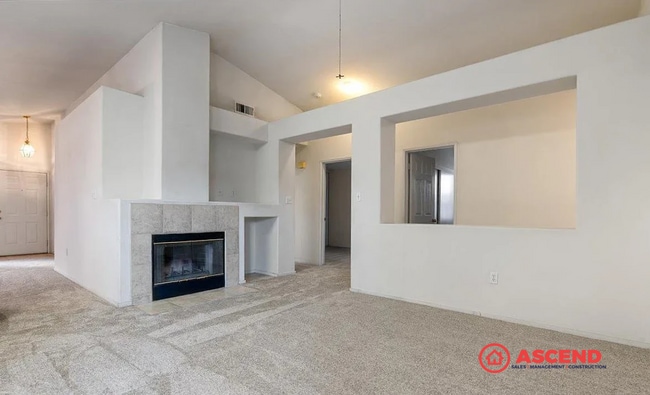 Building Photo - Wonderful 4 Bedroom Located in Laurel Glen Area!