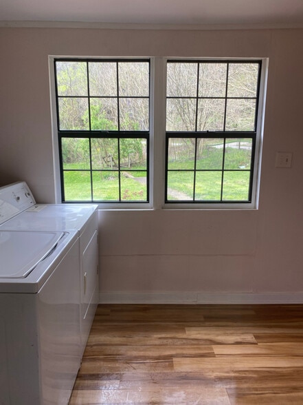 Building Photo - 106 Addison Ct