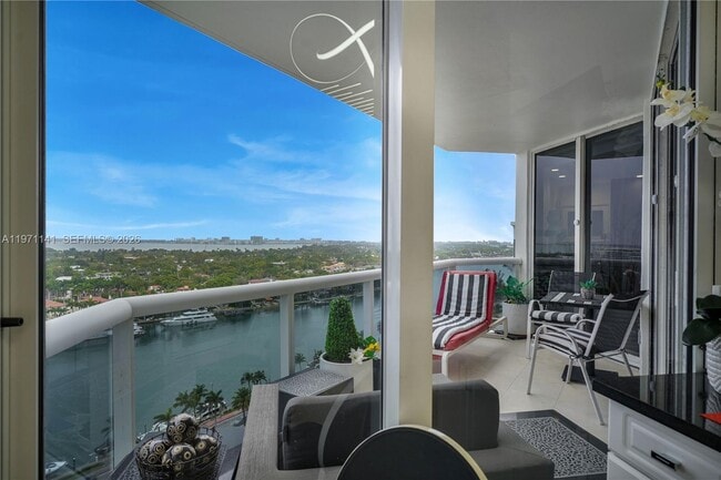 Building Photo - 4775 Collins Ave