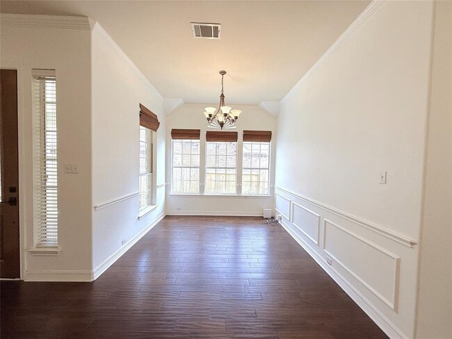 Building Photo - 14936 Thatcher Dr