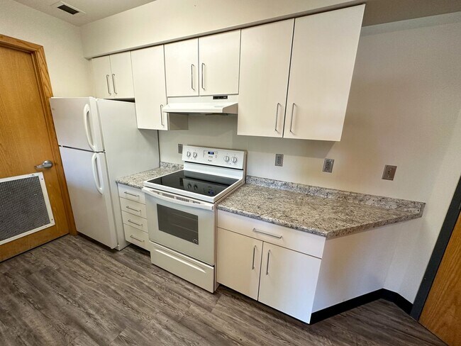 Interior Photo - 245 Hyland