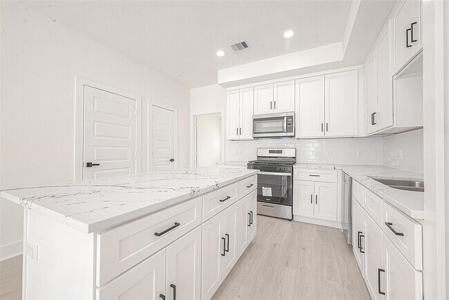 Building Photo - 4135 Mallow St
